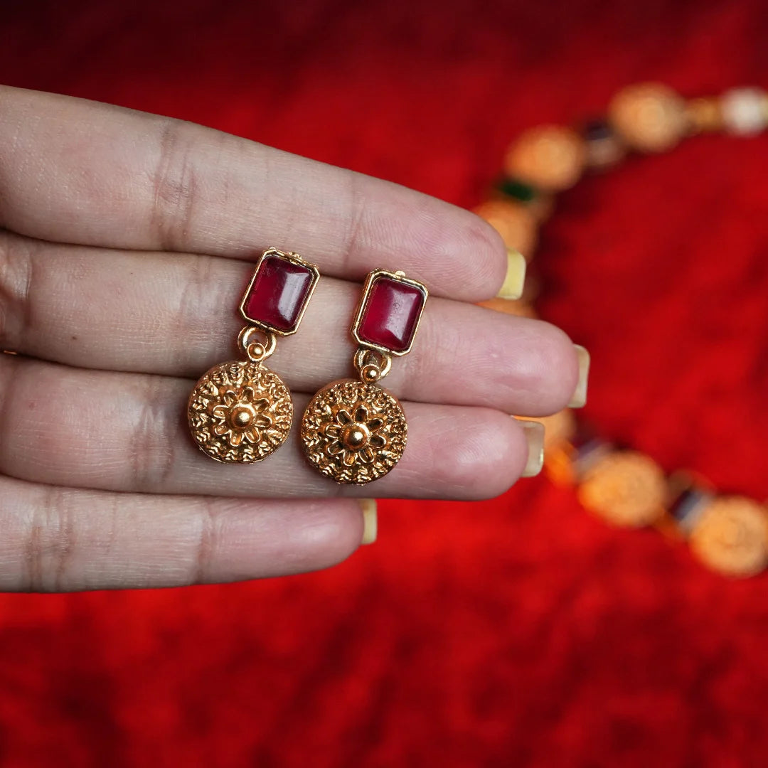 Round mandala Necklace with Rubi and Emerald stone