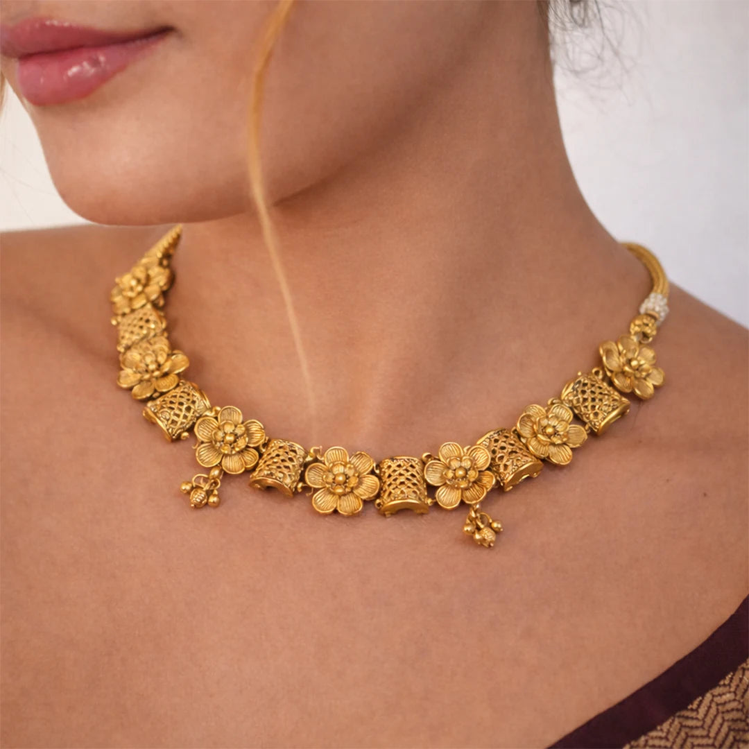 Flower Antique Necklace