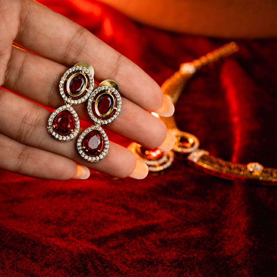 Noor Ruby Charm Necklace Set