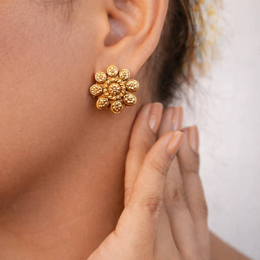 Aarya Gold Elegance Set