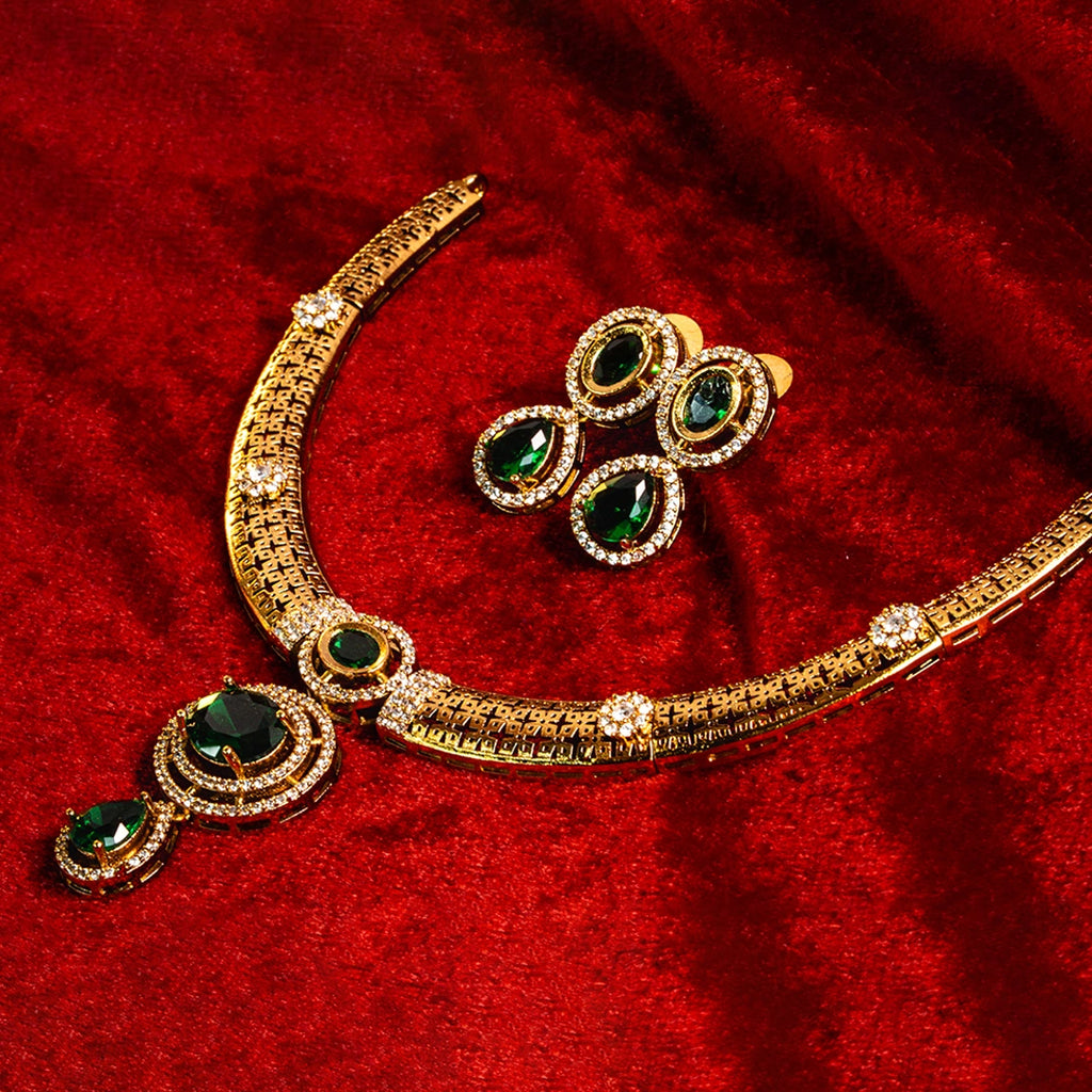 Noor Green Charm Necklace Set
