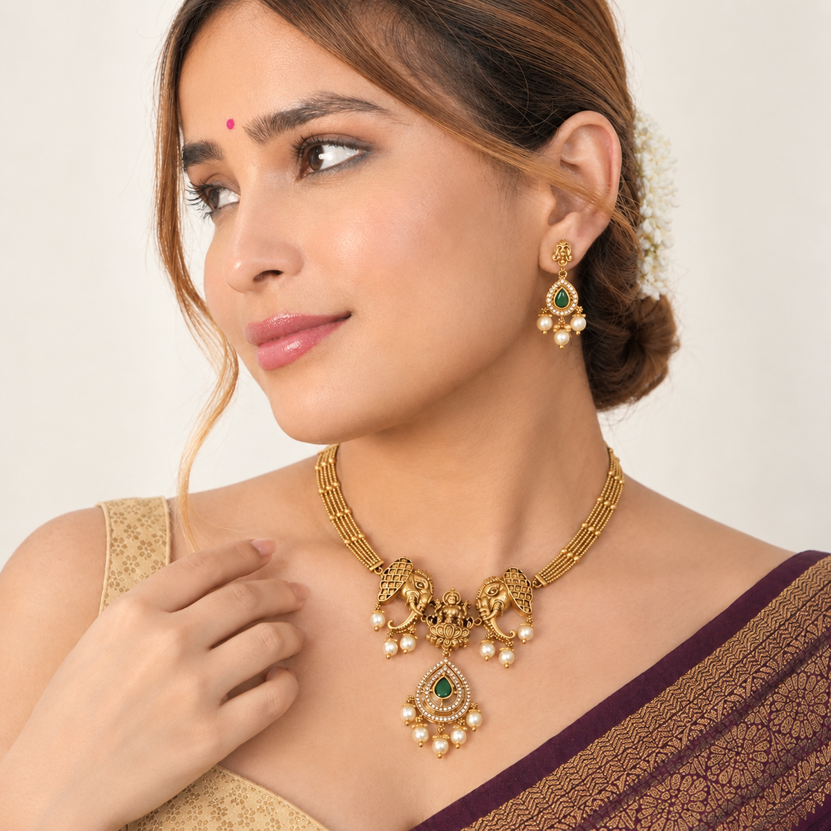Emerald Elephant Temple Necklace Set