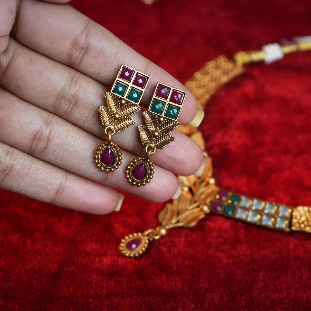 Antique Leaf Necklace Set Gehnaya Jewels