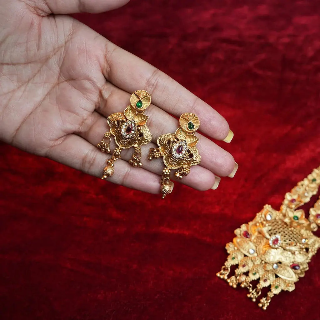 Ratna Rani Haar Gehnaya Jewels