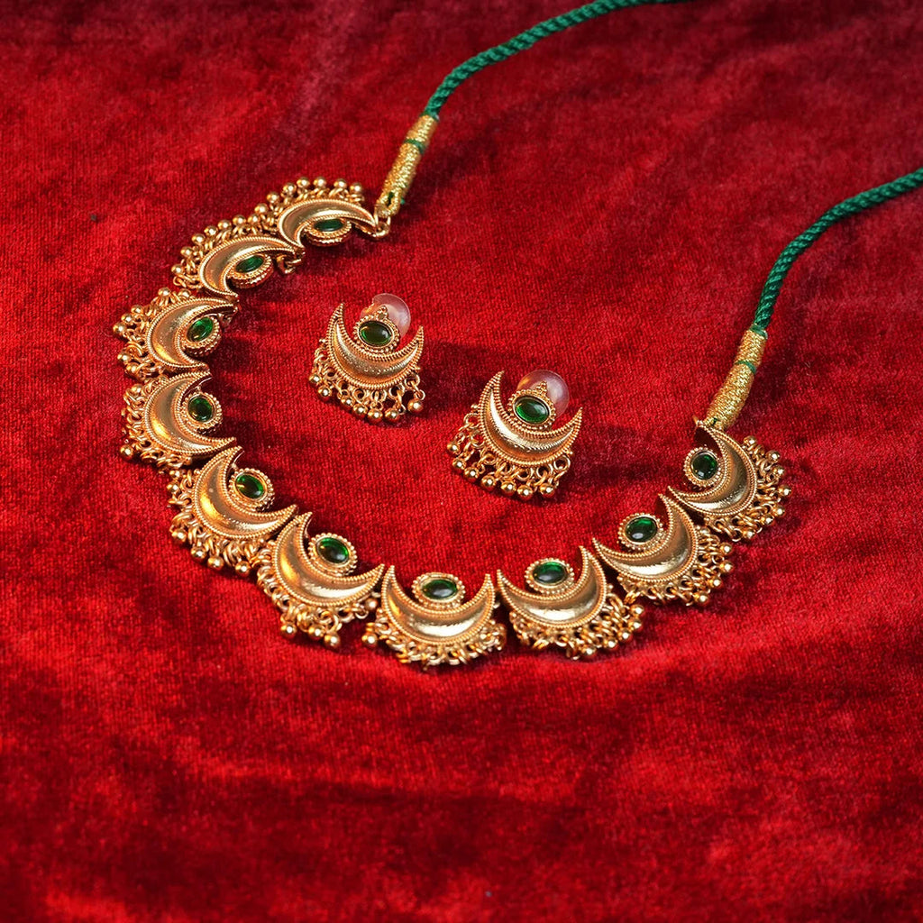 Antique Ardhchand Necklace with Emerald green stone Gehnaya Jewels