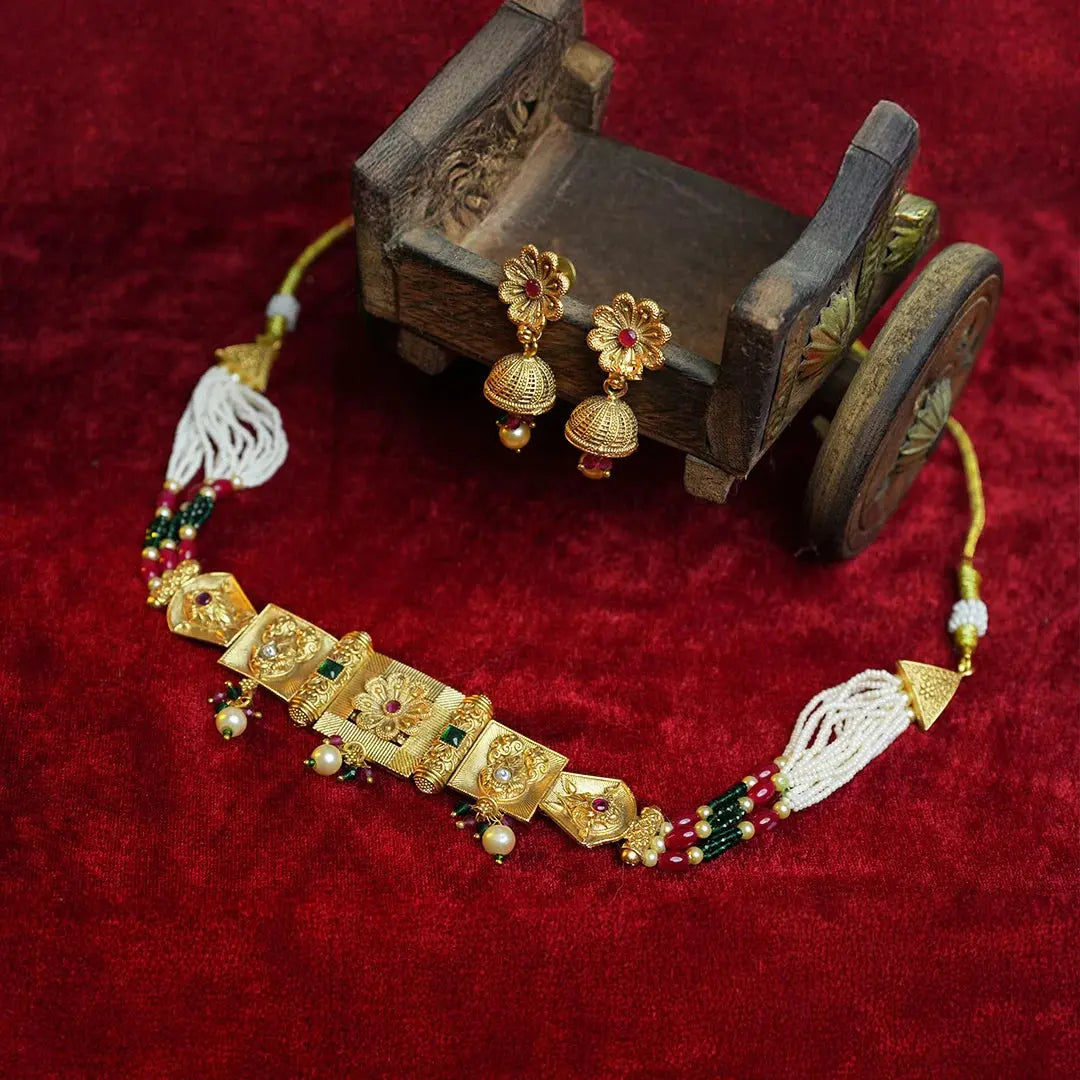 Flower choker with pearl piroy Gehnaya Jewels