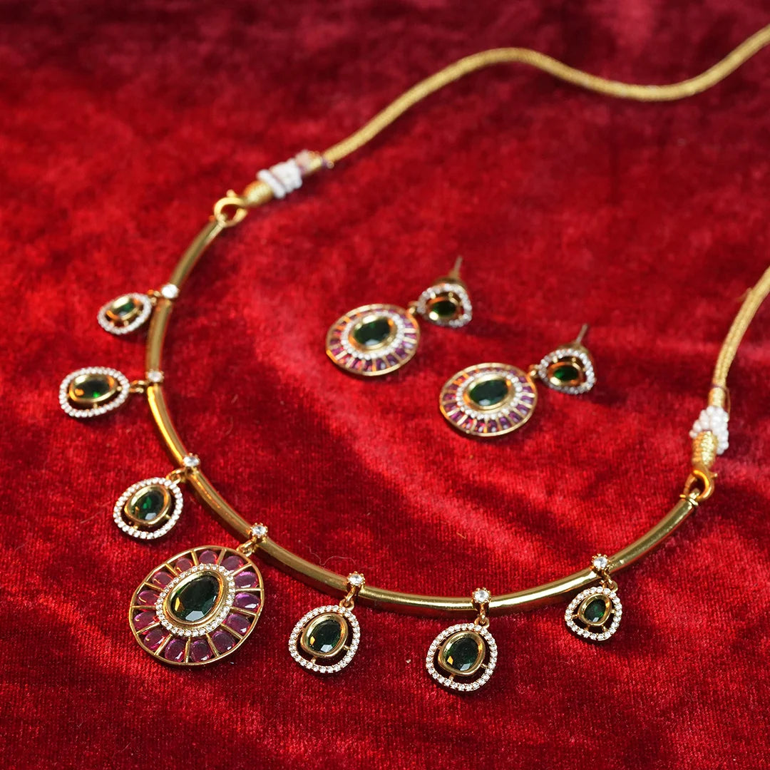 Emerald Mayura Necklace Set
