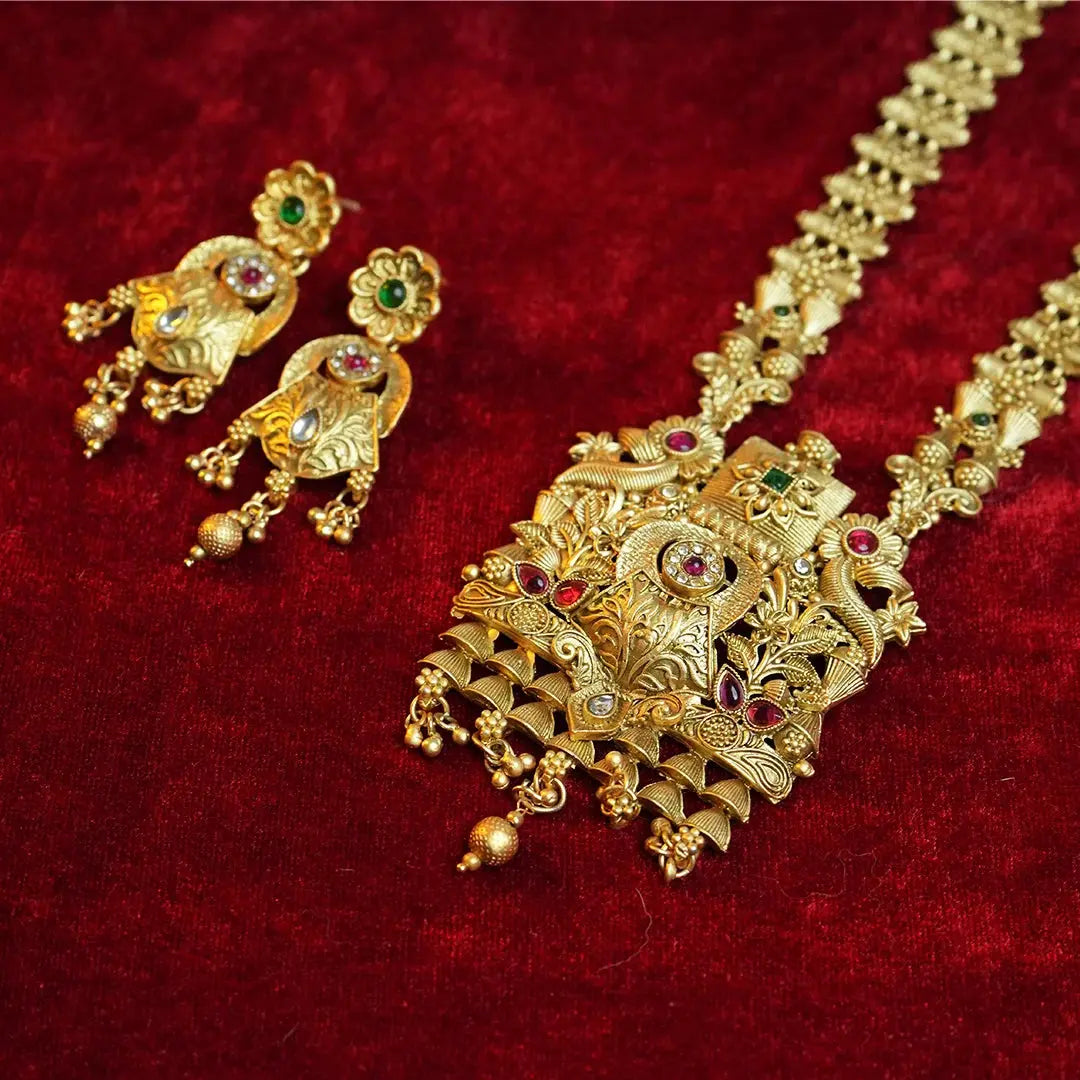 Rajeshwari Rani haar Gehnaya Jewels