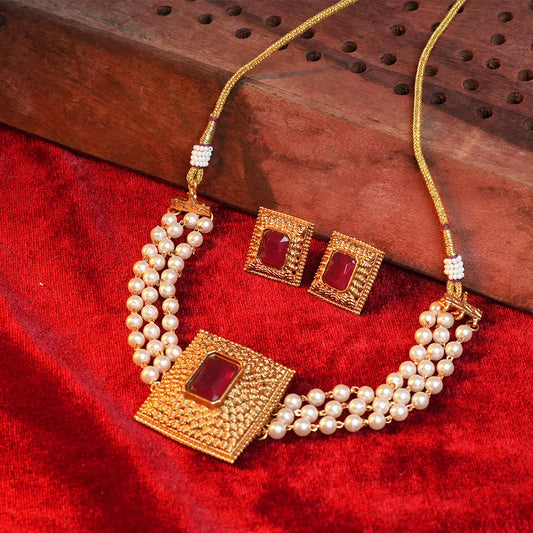 Antique pearl choker with Ruby Stone