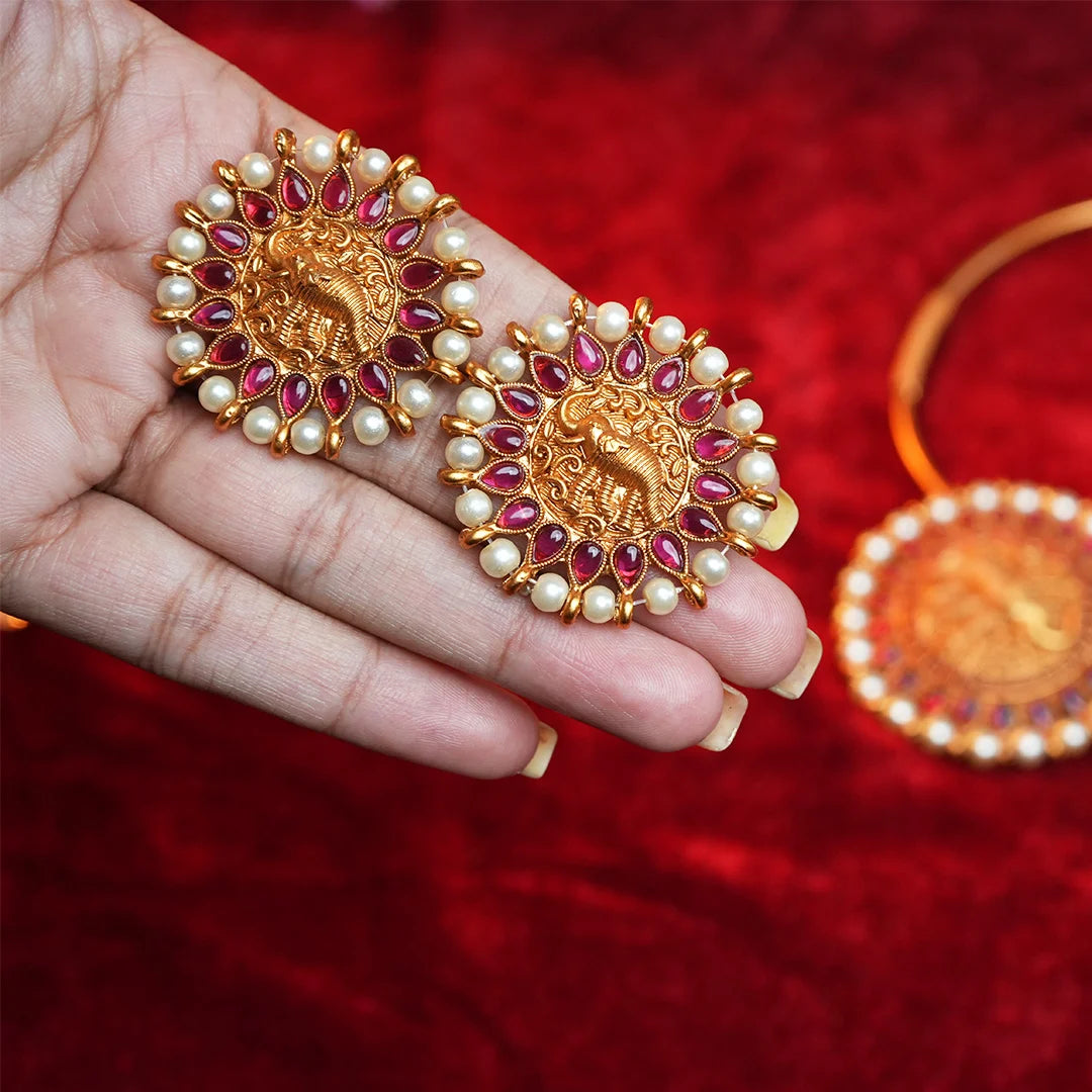 Gajraaj Hasli with Big studs Gehnaya Jewels